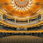 Moderne Bestuhlungskonzepte für Theater: bequem, komfortabel und wandelbar